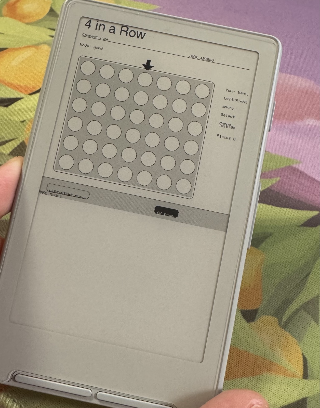 Xteink with four-in-a-row game